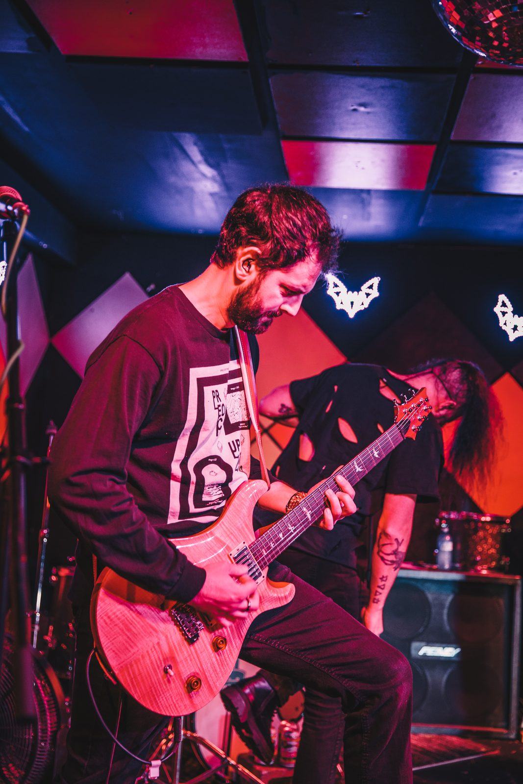 Granite guitarist live